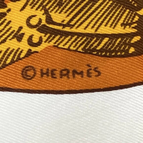 HERMES Carre 70 - Orange Dark Brown Multi Scarf 208-072325 - Picture 4 of 5